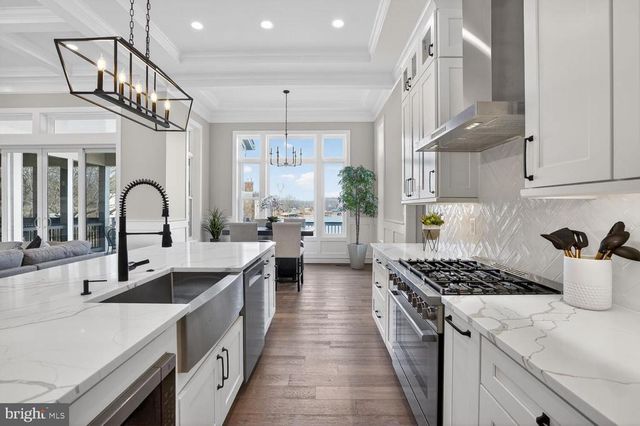 393 ROCK ISLAND RIDGE, LAKE ANNA, Mineral, VA 23117