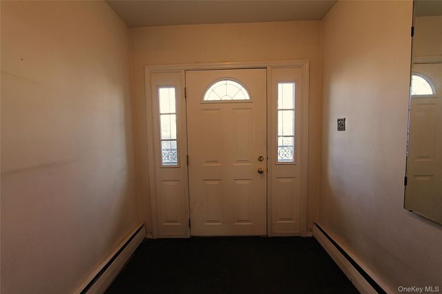 60-60 69th Place, Maspeth, NY 11378