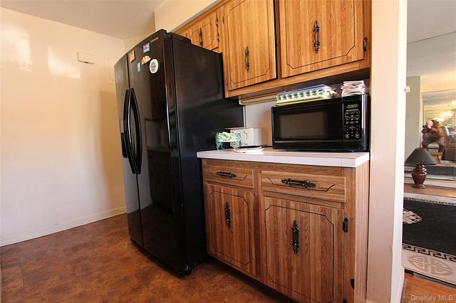 60-60 69th Place, Maspeth, NY 11378