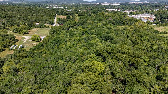100 & 170 E 19th Street, Fayetteville, AR 72701