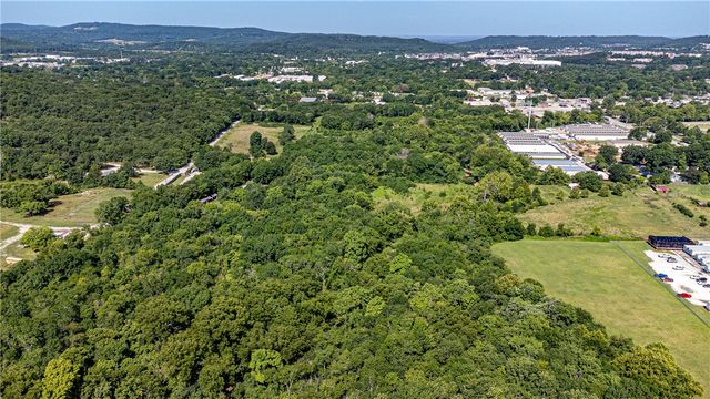 100 & 170 E 19th Street, Fayetteville, AR 72701