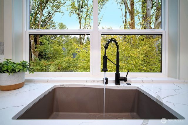 434 20th Ave, Kirkland, WA 98033