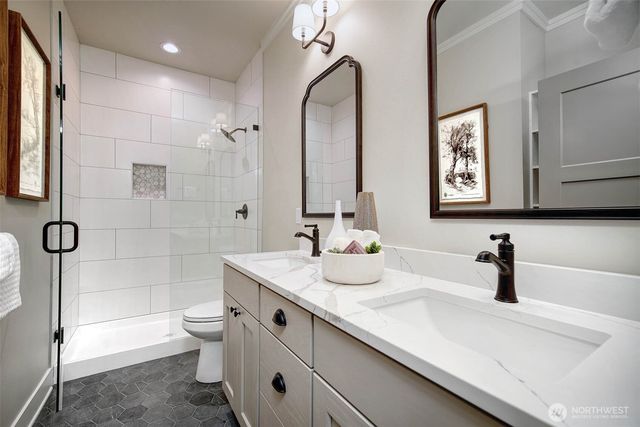 434 20th Ave, Kirkland, WA 98033