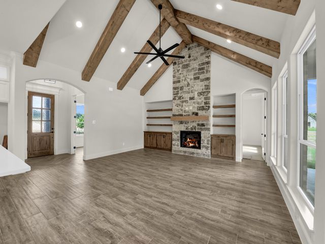 305 Wrangler Court, Weatherford, TX 76088