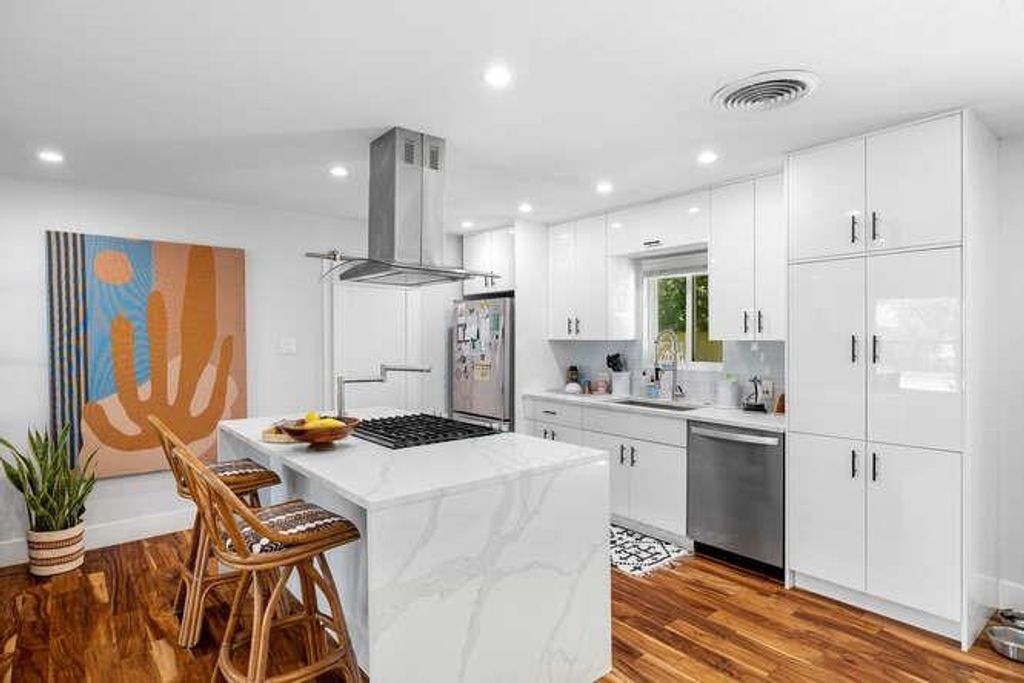1606 Sweetbriar Ave, Austin, TX 78723