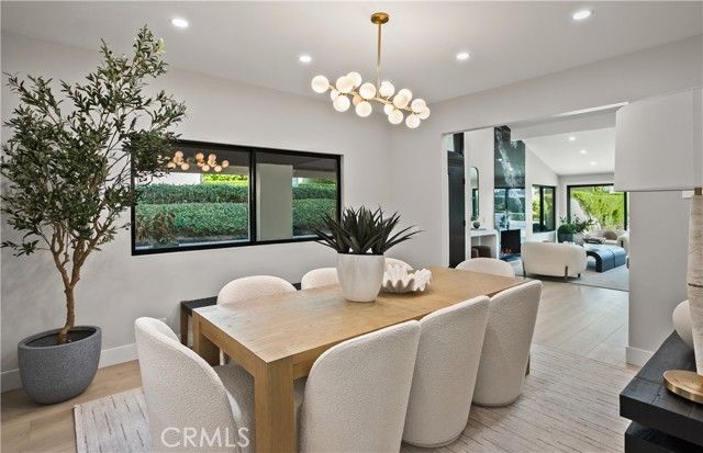 10 White Water Drive, Corona Del Mar (newport Beach), CA 92625