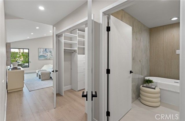 10 White Water Drive, Corona Del Mar (newport Beach), CA 92625