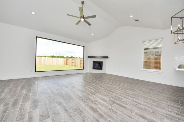 26375 Viva Drive, Magnolia, TX 77355