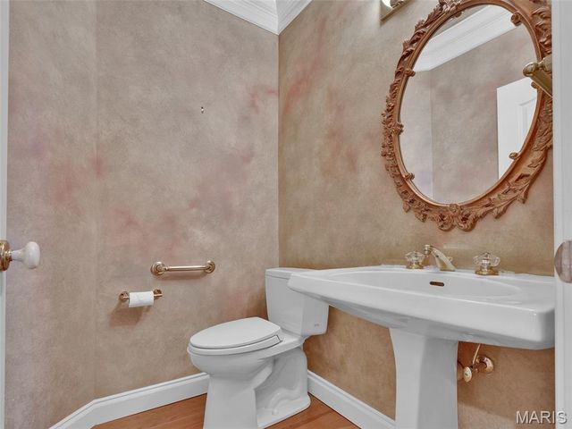 13004 Pembrooke Valley Court, St Louis, MO 63141