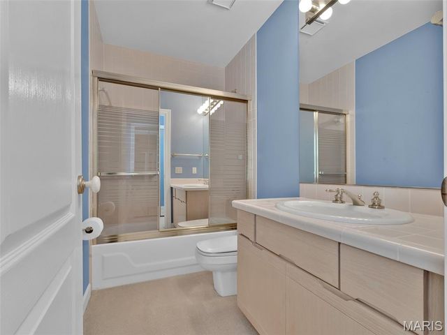 13004 Pembrooke Valley Court, St Louis, MO 63141