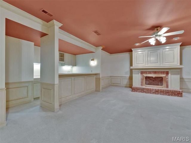 13004 Pembrooke Valley Court, St Louis, MO 63141