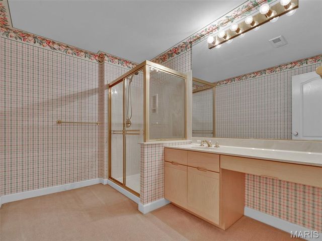 13004 Pembrooke Valley Court, St Louis, MO 63141