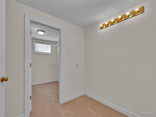 13004 Pembrooke Valley Court, St Louis, MO 63141