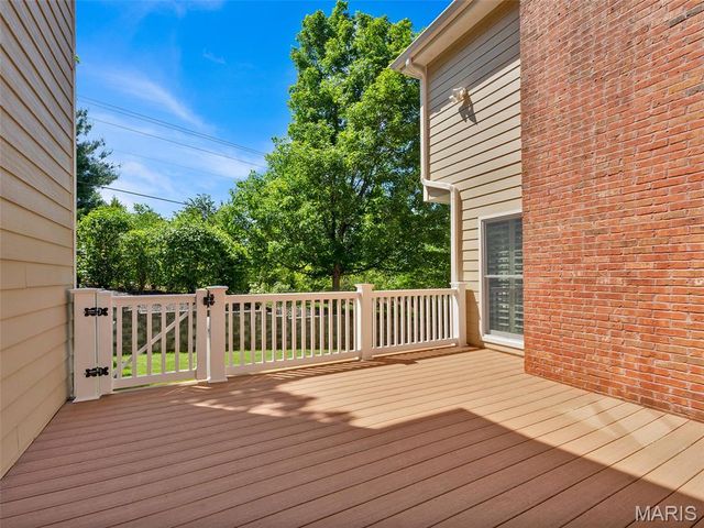 13004 Pembrooke Valley Court, St Louis, MO 63141