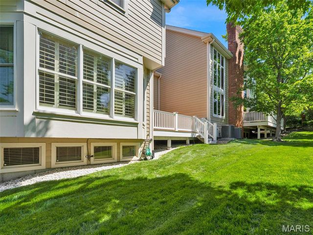 13004 Pembrooke Valley Court, St Louis, MO 63141