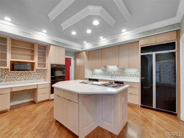 13004 Pembrooke Valley Court, St Louis, MO 63141
