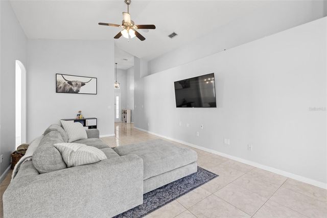 15840 AUTUMN GLEN AVENUE, Clermont, FL 34714