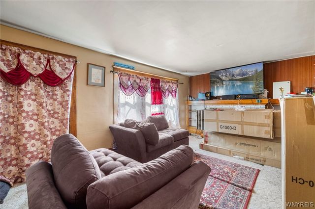 252 Dartmouth Avenue, Buffalo, NY 14215