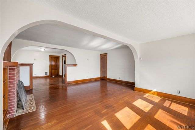 252 Dartmouth Avenue, Buffalo, NY 14215