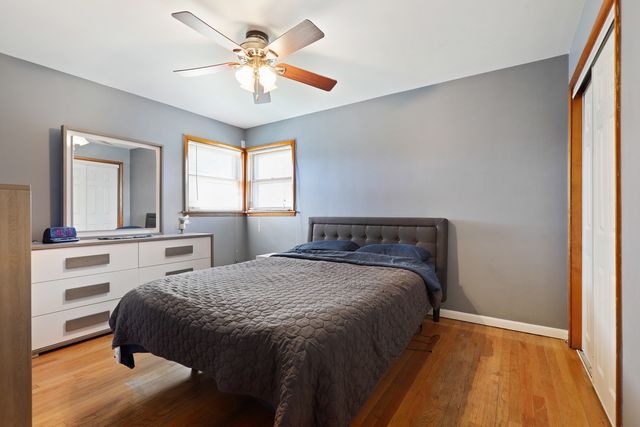 913 E 162nd Place, South Holland, IL 60473