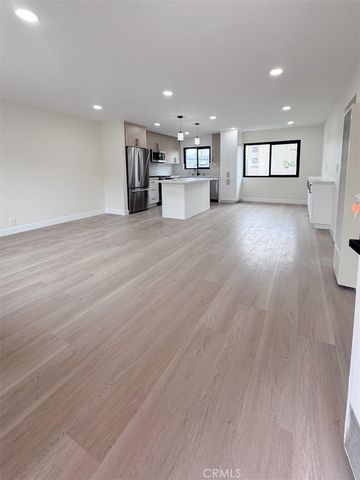 1310 Loma Drive, Hermosa Beach, CA 90254