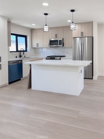 1310 Loma Drive, Hermosa Beach, CA 90254