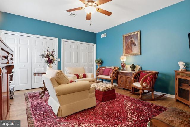 1823 STONE HILL DR, York, PA 17402