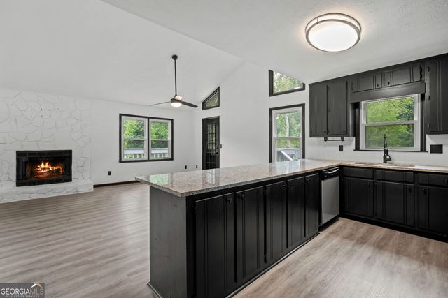 50 N Hearthstone NORTH Drive, Newnan, GA 30263
