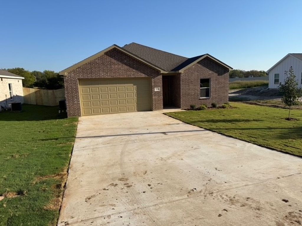 309 Garland Road, Bells, TX 75414