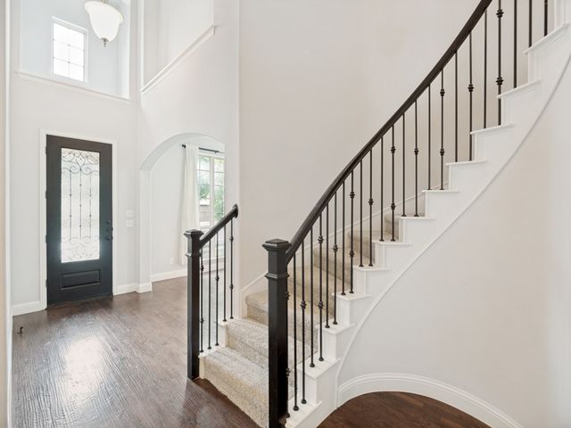 5009 Joseph Street, Lewisville, TX 75056