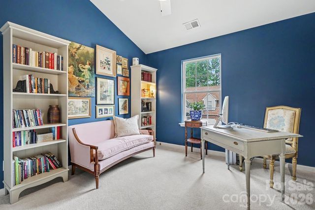 11184 Saintsbury Place, Charlotte, NC 28270