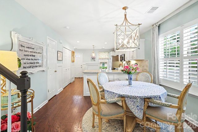 11184 Saintsbury Place, Charlotte, NC 28270