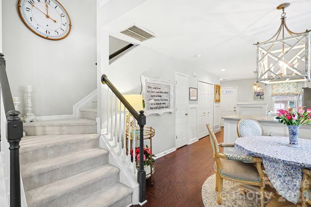 11184 Saintsbury Place, Charlotte, NC 28270
