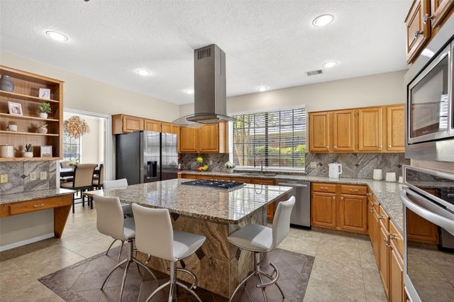 14 Treestar Place, The Woodlands, TX 77381