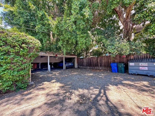 726 Westmount Drive, West Hollywood, CA 90069