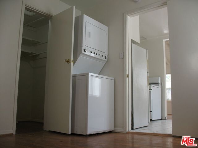 726 Westmount Drive, West Hollywood, CA 90069