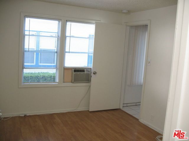 726 Westmount Drive, West Hollywood, CA 90069