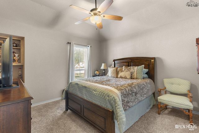 3012 WHITEHALL LANE, Wichita Falls, TX 76309