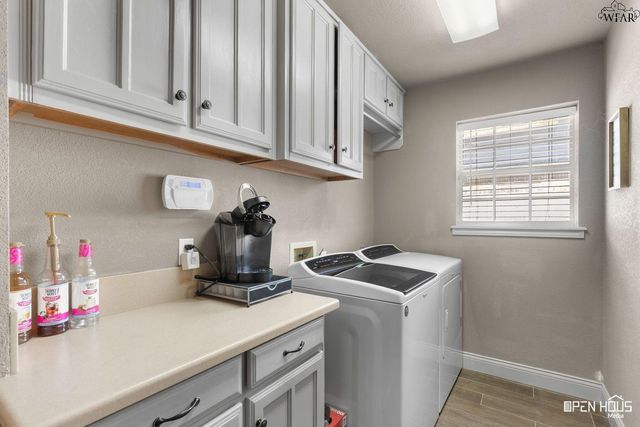 3012 WHITEHALL LANE, Wichita Falls, TX 76309