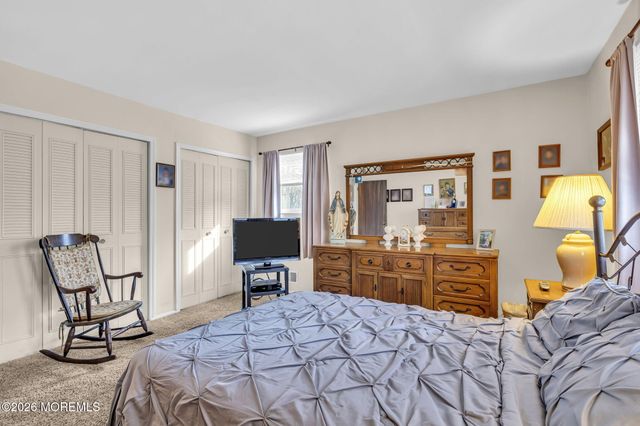 307 Clearstream Road, Jackson, NJ 08527