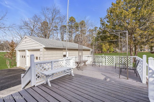 307 Clearstream Road, Jackson, NJ 08527