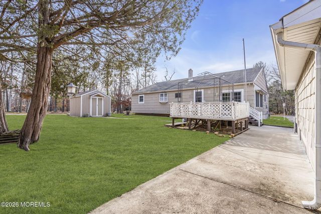 307 Clearstream Road, Jackson, NJ 08527