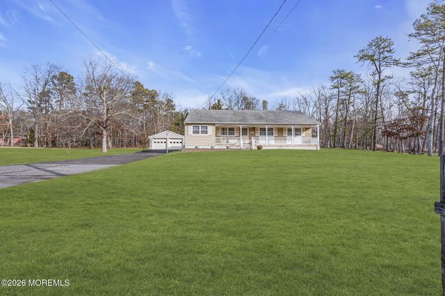 307 Clearstream Road, Jackson, NJ 08527