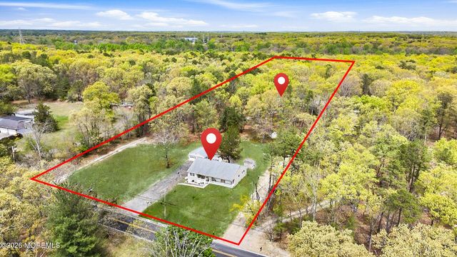 307 Clearstream Road, Jackson, NJ 08527
