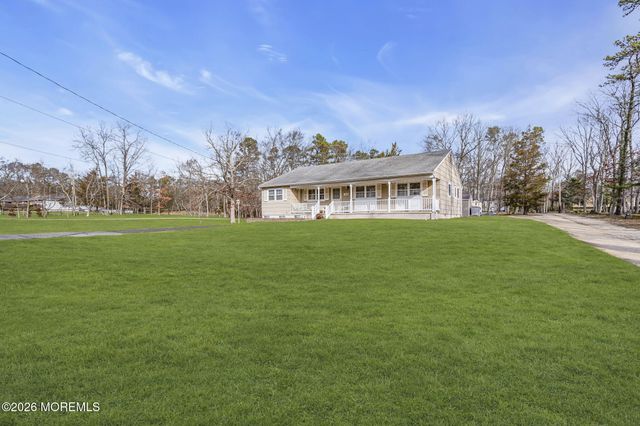 307 Clearstream Road, Jackson, NJ 08527