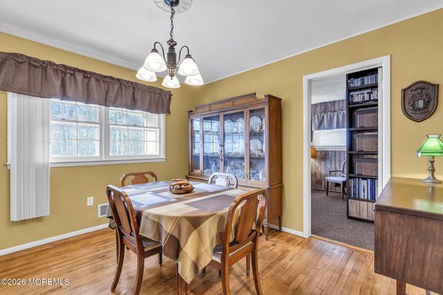 307 Clearstream Road, Jackson, NJ 08527