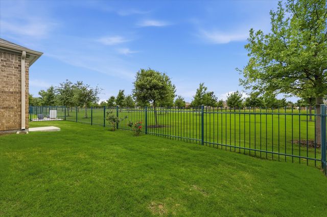 8877 Cantina Bay Lane, Frisco, TX 75036