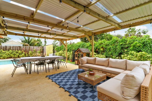 1441 Hillcrest Drive, Lake Worth Beach, FL 33461