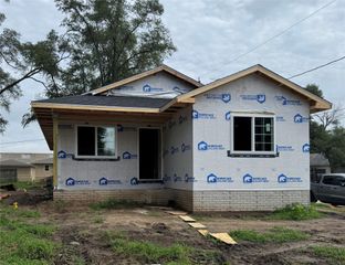 2542 Onawa Street, Des Moines, IA 50317