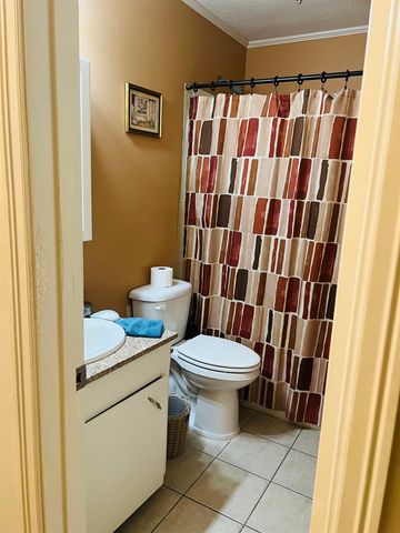130 Kellie Dr, Houma, LA 70360